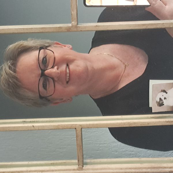 Hondenoppas Anita uit Emmen