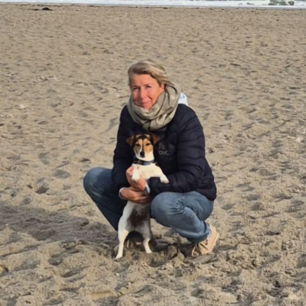 Huisdierenoppas Monique uit Epe