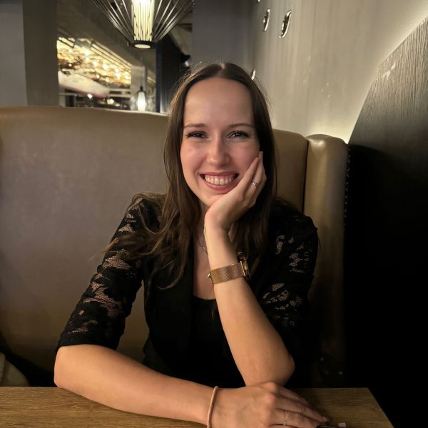 Huisdierenoppas Angela uit Venray