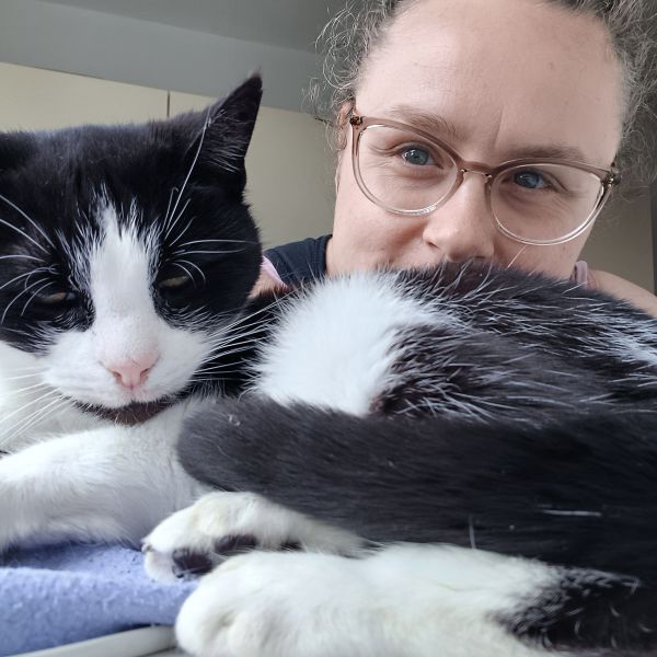 Huisdierenoppas Elisa uit Dordrecht