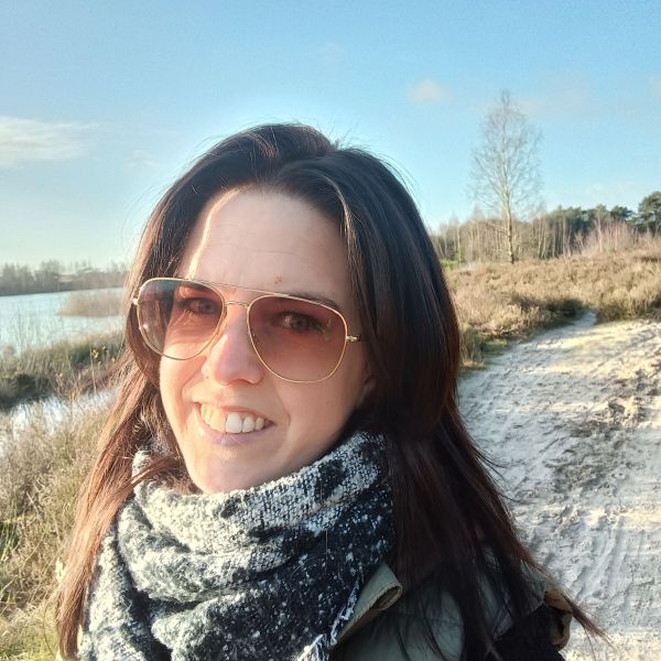 Huisdierenoppas Evelien uit Helmond