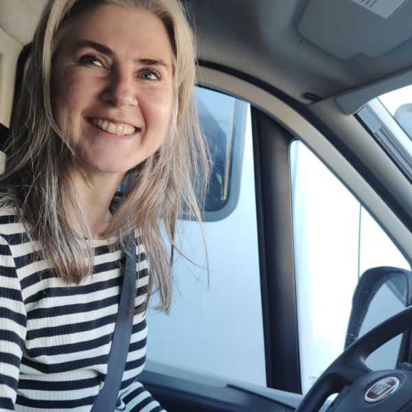 Huisdierenoppas Esther uit Haps