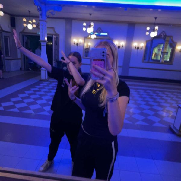 Huisdierenoppas Anouk en Lara uit Hendrik-Ido-Ambacht