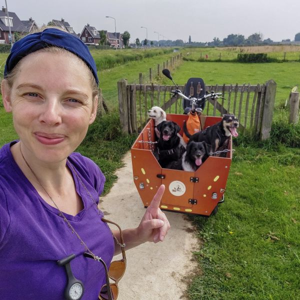 Huisdierenoppas Mariska uit Tiel