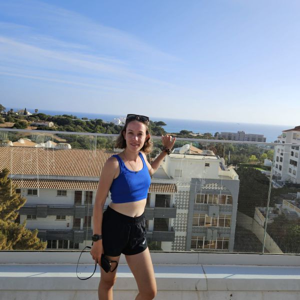 Huisdierenoppas Sara uit Veendam