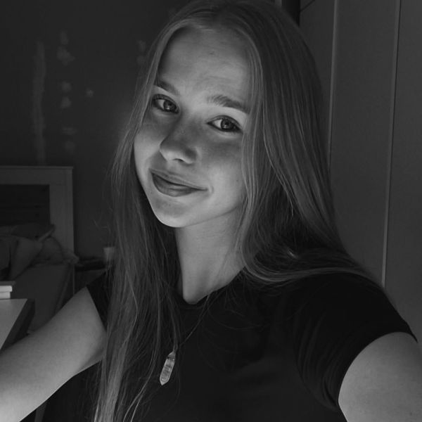 Hondenoppas Carléne uit Tholen