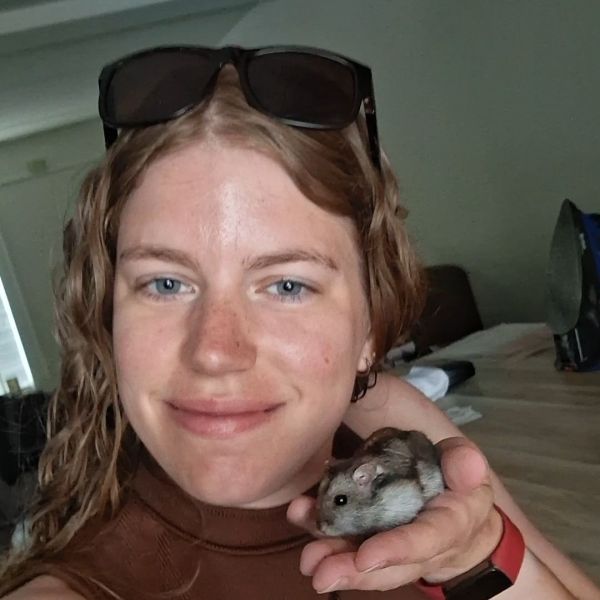 Huisdierenoppas Naomi uit Assen