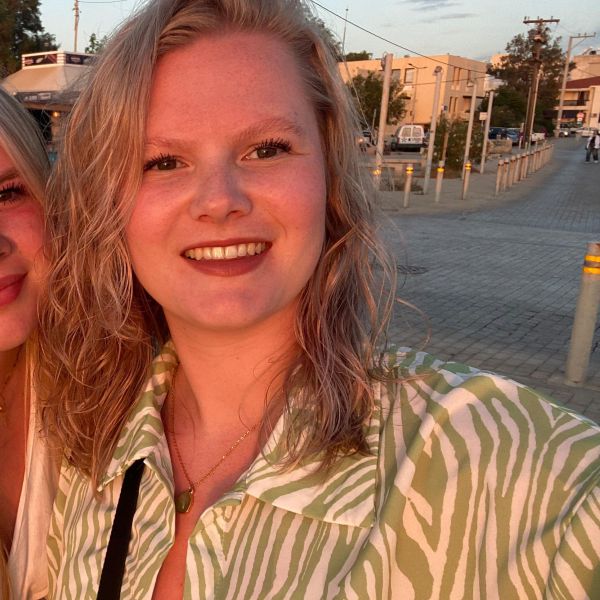 Huisdierenoppas Anouk uit Schiedam