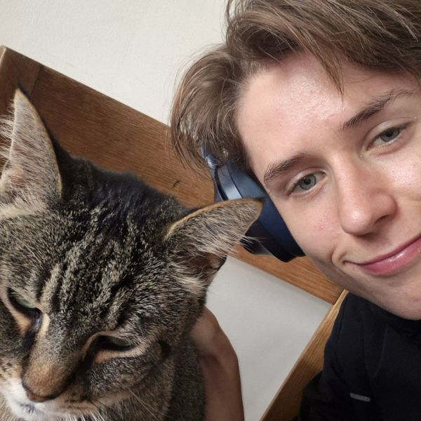 Huisdierenoppas Luka uit Ooij