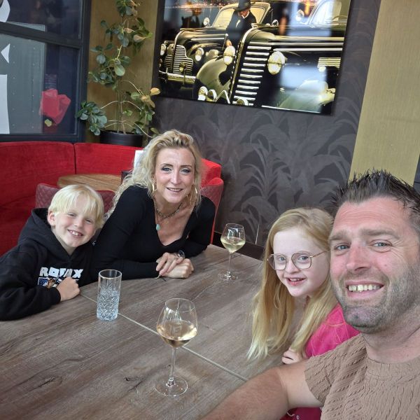 Jaxx, PALMER, POES (ELSA) uit Ijmuiden zoekt een huisdierenoppas