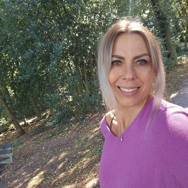 Huisdierenoppas Gwenda uit Minnertsga