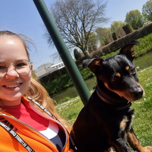 Huisdierenoppas Melissa uit Veen