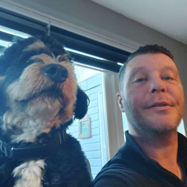 Hondenoppas Alex uit Den Haag