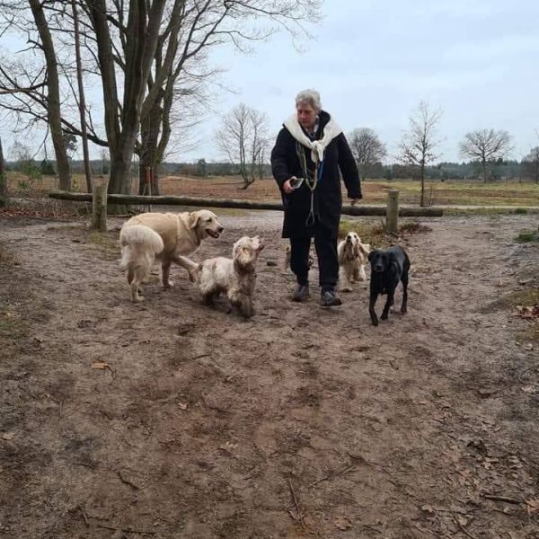 Huisdierenoppas Diana uit Hellendoorn