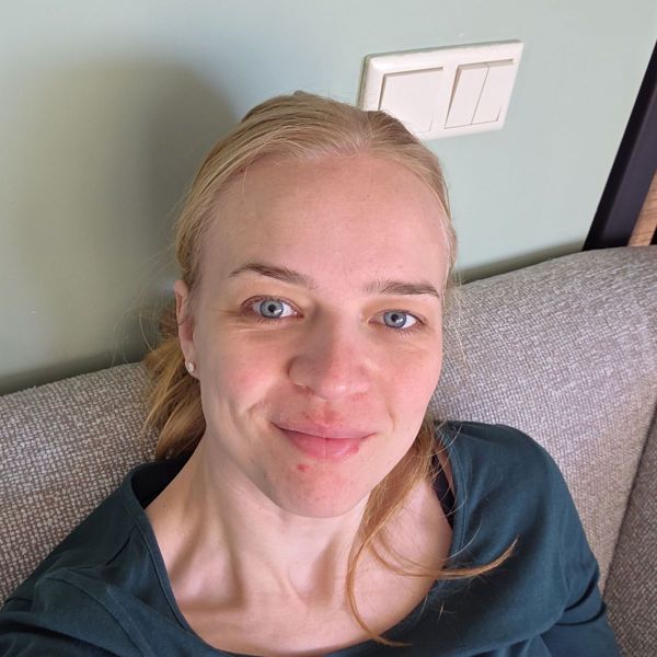 Huisdierenoppas Femke uit Almere