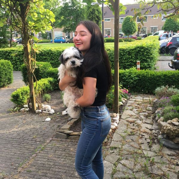 Hondenoppas Sadia uit Heerhugowaard