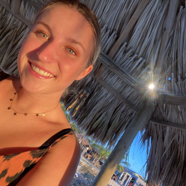 Huisdierenoppas Merel uit Amsterdam