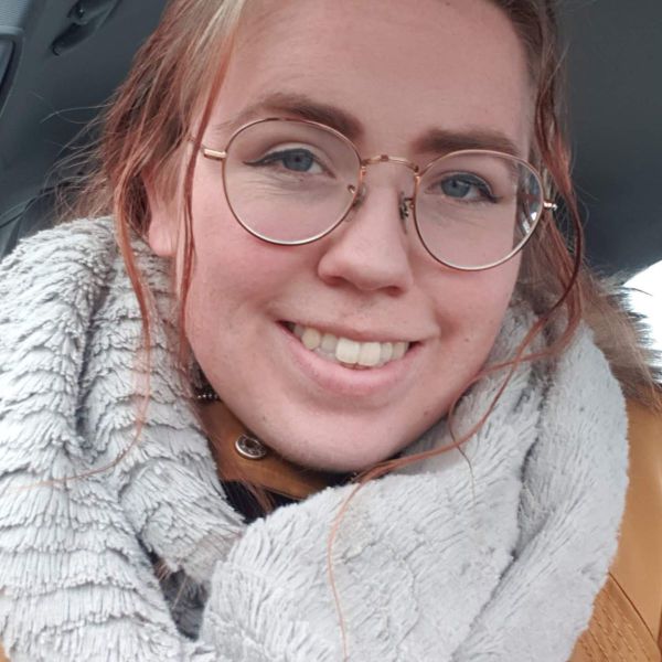 Huisdierenoppas Roxanne uit Linschoten