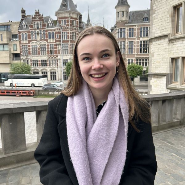 Huisdierenoppas Sofie uit Huizen