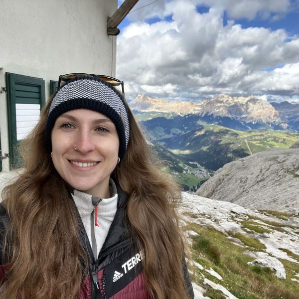 Hondenoppas Emma uit Delft