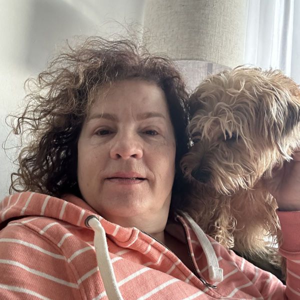 Huisdierenoppas Jolanda uit Ter Aar