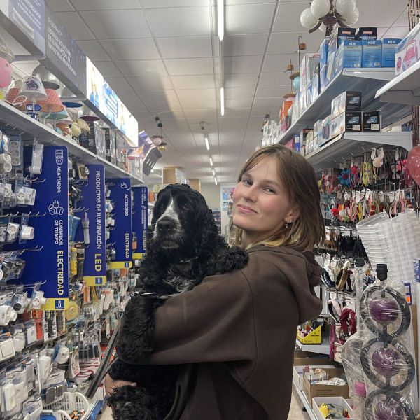 Huisdierenoppas Julie uit Nieuw-Vennep