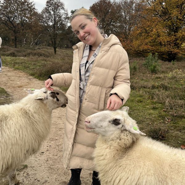 Huisdierenoppas Roos uit Anna Paulowna