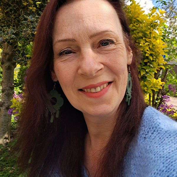 Huisdierenoppas Elizabeth uit Duivendrecht