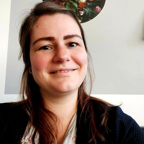 Huisdierenoppas Nicole uit Julianadorp