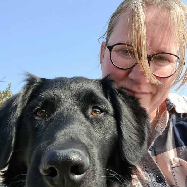 Huisdierenoppas Monique uit Neede