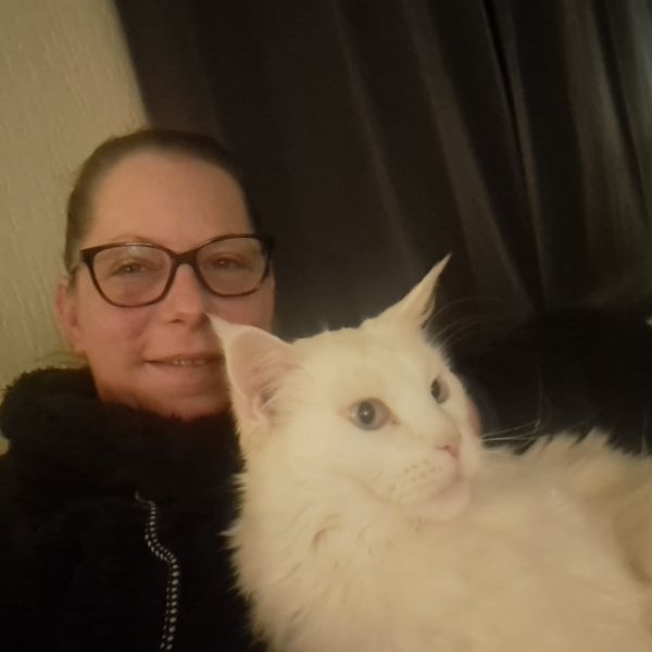 Huisdierenoppas Nicole uit Buggenum