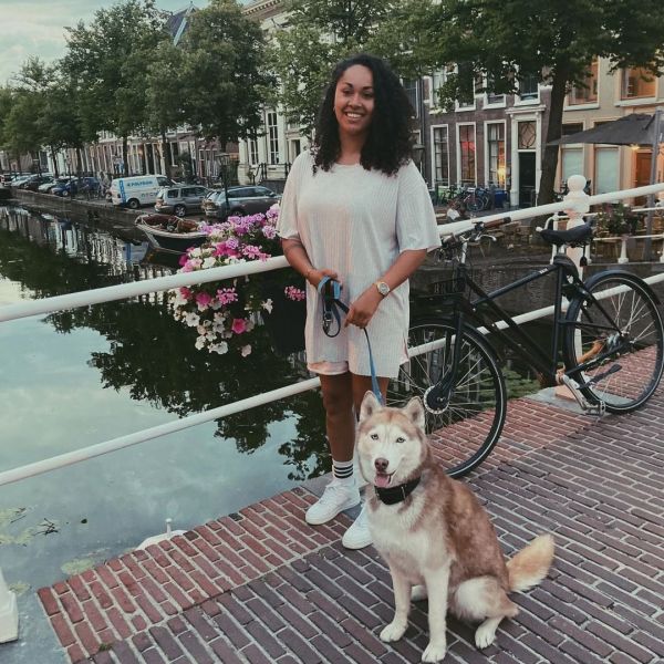 Huisdierenoppas Carlyne uit Leiden