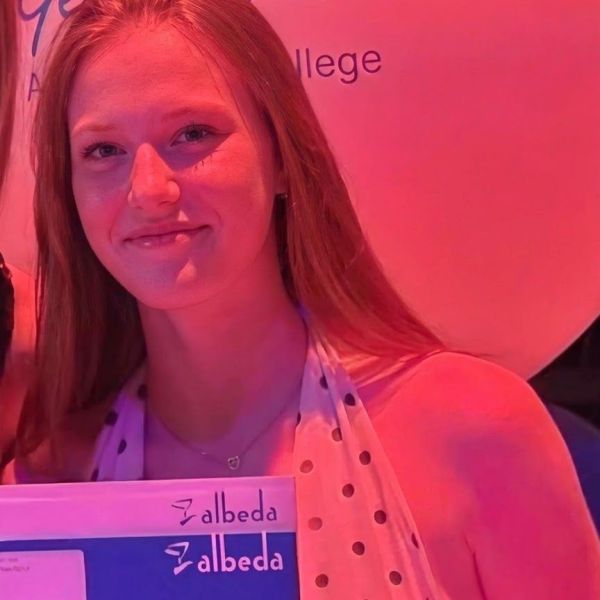 Huisdierenoppas Julia uit Capelle Aan Den Ijssel
