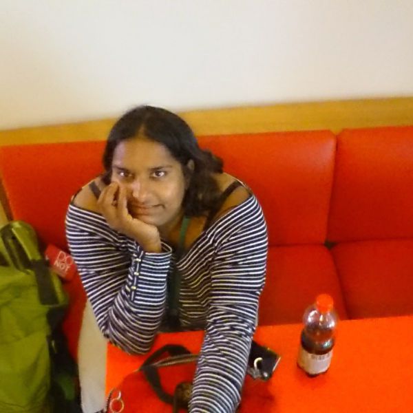 Huisdierenoppas indika dayawathi uit Vlaardingen