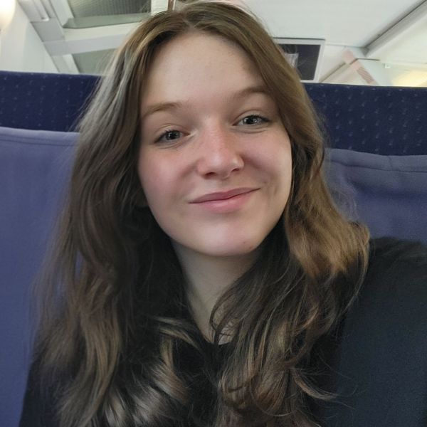 Huisdierenoppas Vera uit Hoofddorp