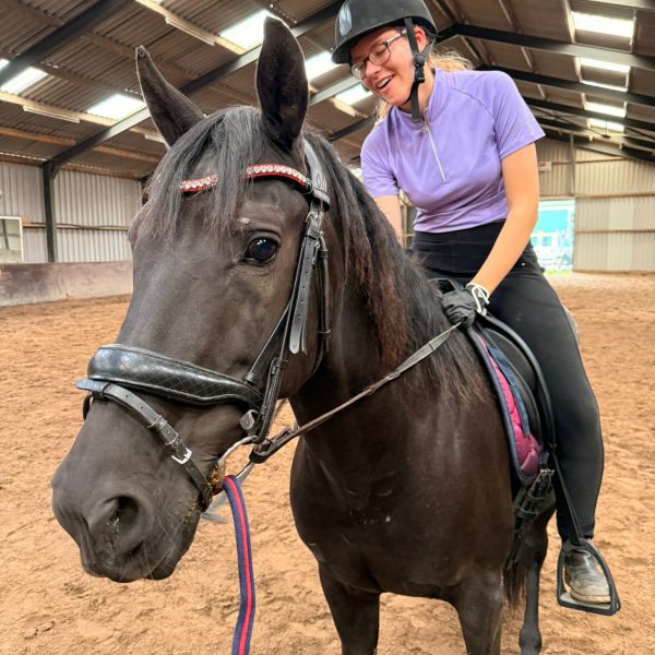 Huisdierenoppas Femke uit Hoorn