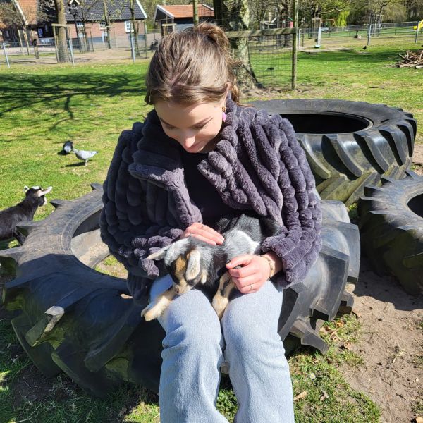 Huisdierenoppas Tess uit Emmen