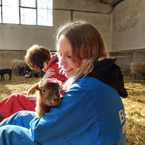 Huisdierenoppas Nina uit Heerde