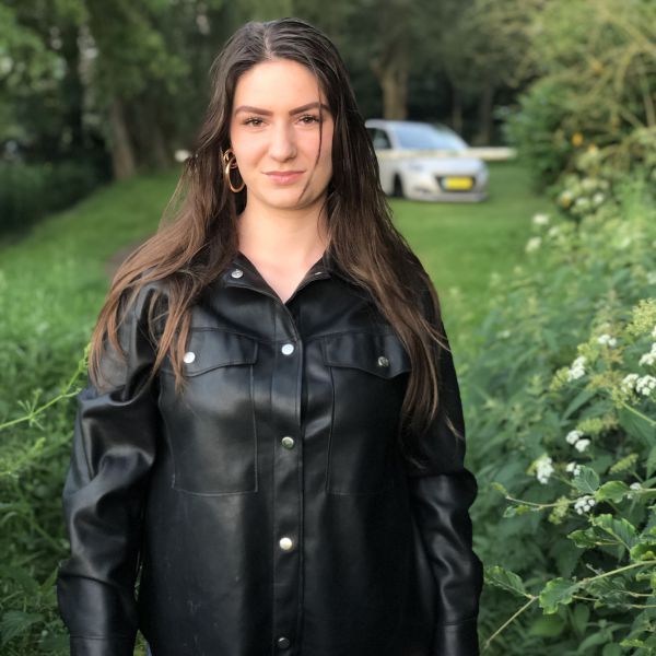 Huisdierenoppas Elisa uit Den Haag