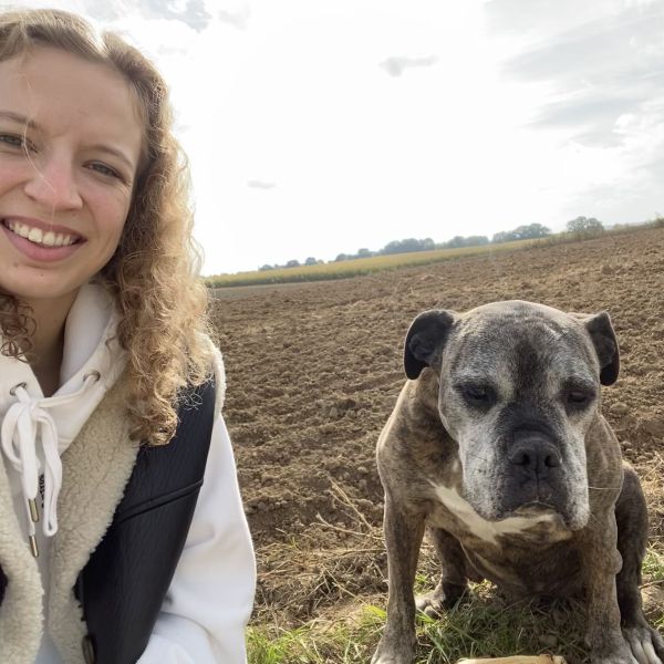 Huisdierenoppas Sanne uit Bocholtz