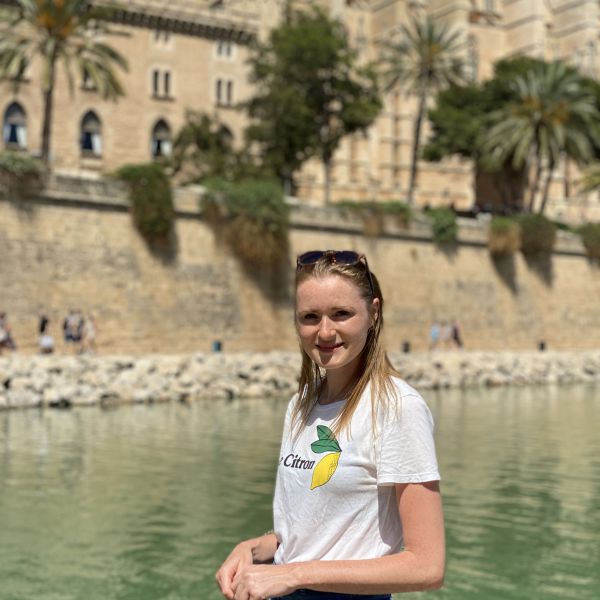 Huisdierenoppas Ineke uit Bussum