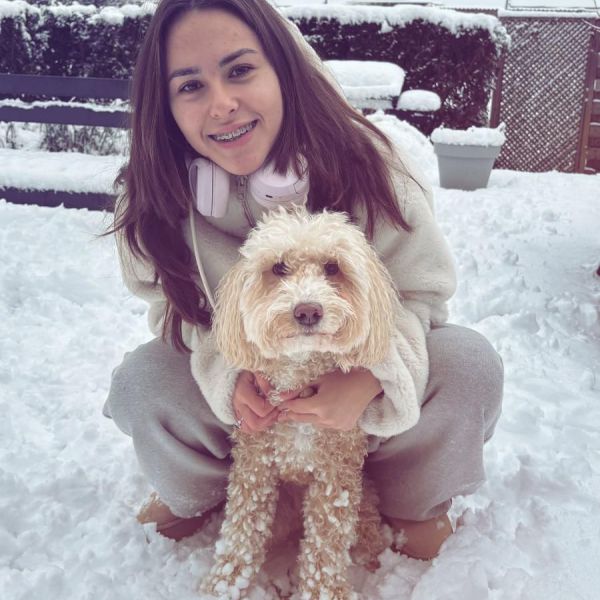 Huisdierenoppas Lynn uit Hellevoetsluis