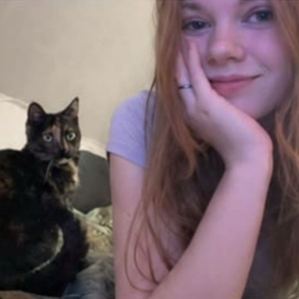 Huisdierenoppas sharissa uit Vlaardingen