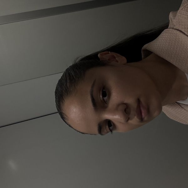 Huisdierenoppas Mishel uit Venlo