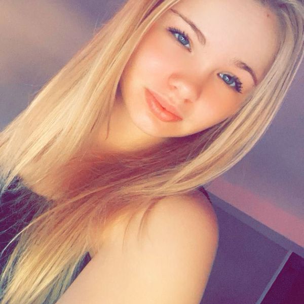 Huisdierenoppas Maria uit Elim