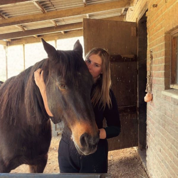 Huisdierenoppas Lian Gyorke uit Schinveld