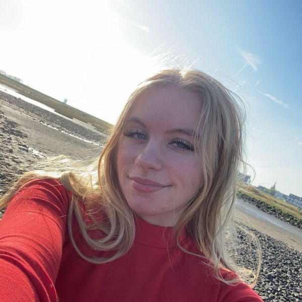 Huisdierenoppas Amy uit Sas Van Gent