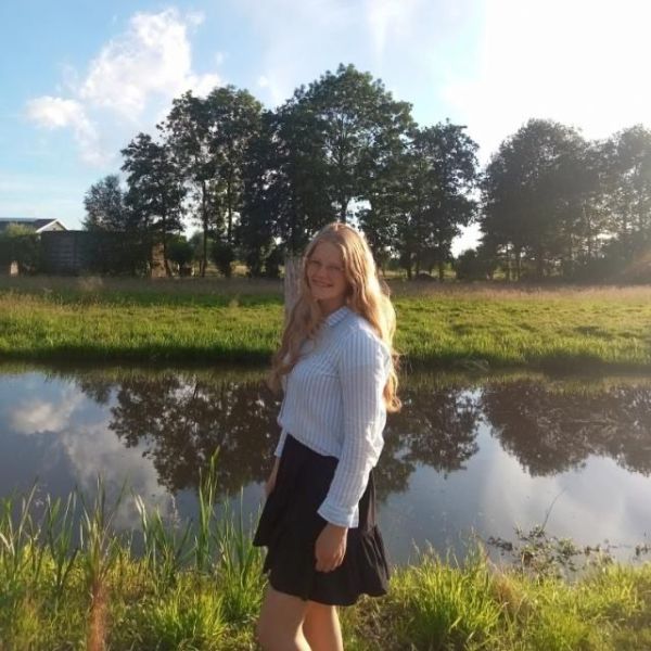 Huisdierenoppas Elise uit Harmelen