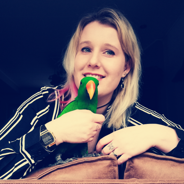 Huisdierenoppas Vivian uit Lelystad- Haven