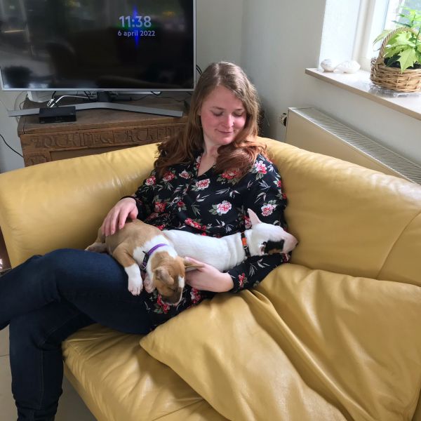 Huisdierenoppas jasmijn uit Alphen Aan Den Rijn